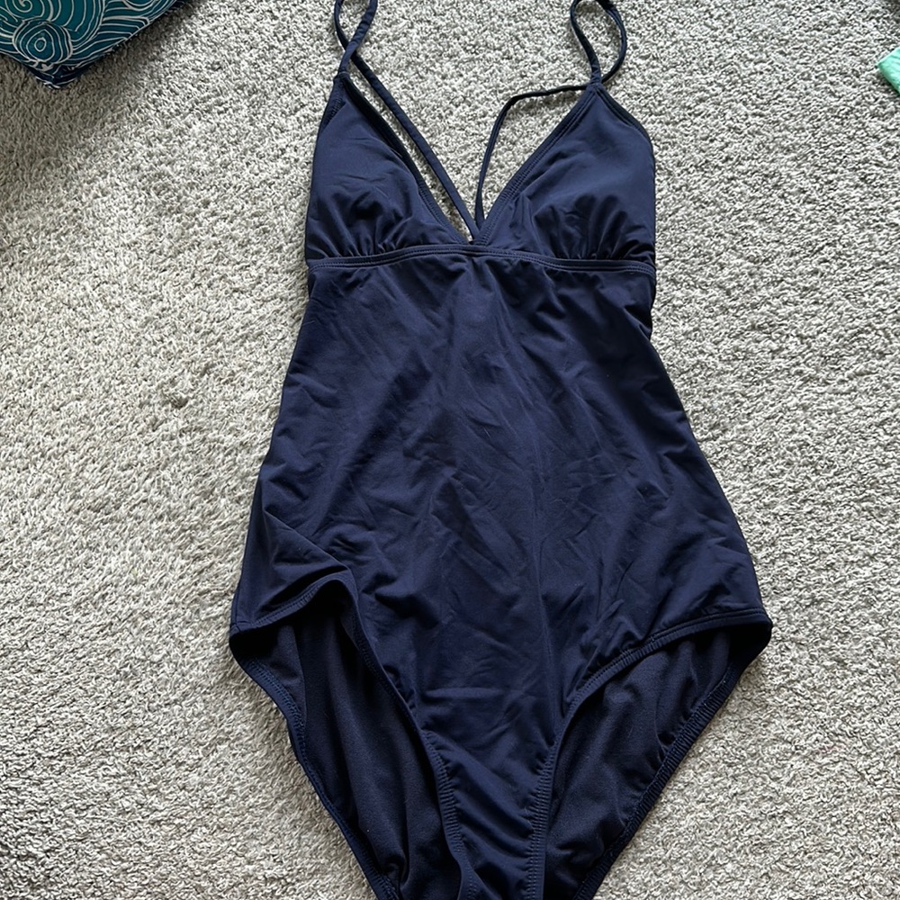 Athleta Sz medium navy swimsuit